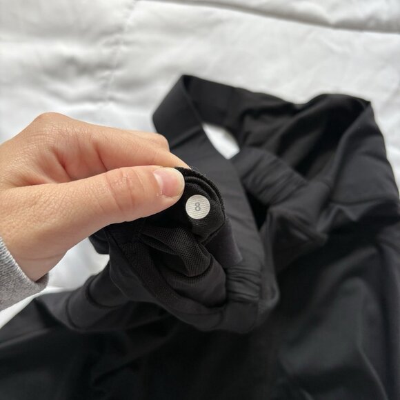 Lululemon Womens Size 8 Sculpting Workout Tank Top Black Built In Bra Yoga - Picture 6 of 6